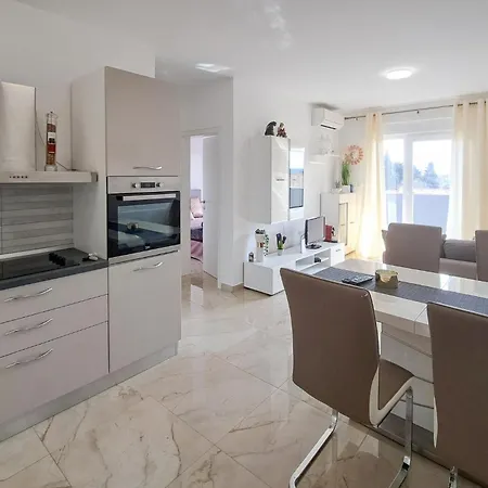 Appartement 2 Bedroom Amazing In
