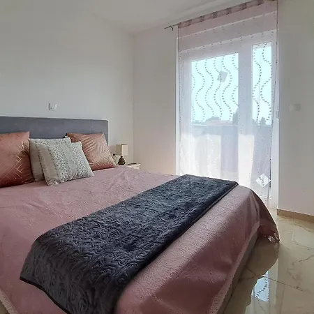 Apartman 2 Bedroom Amazing In